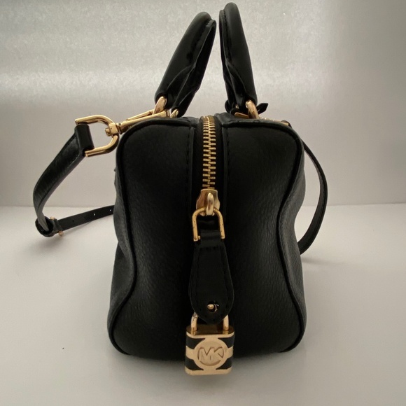 Like New Michael Kors Nano/Mini Kirby Crossbody Satchel Purse With Lock and Key - Picture 7 of 17